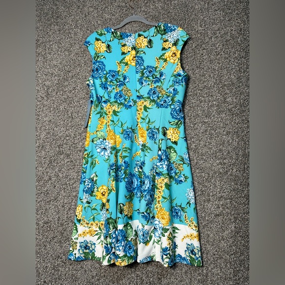 NWT London Times Perfect Versatile Scuba Crepe Fit & Flare Dress Size 12 - Picture 4 of 6